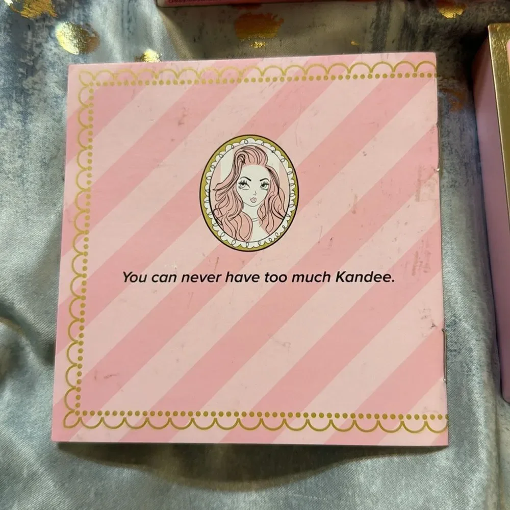 Too faced I want kandee eyeshadow palette limited edition make up